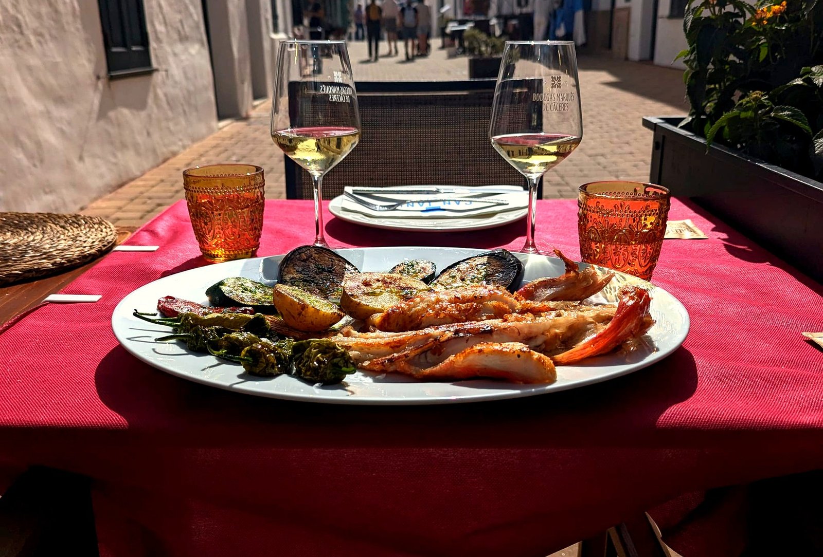 Pescado a la plancha Can Tanu
